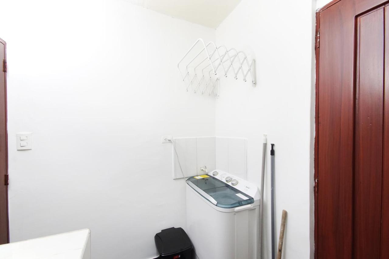 apartaestudio gran ubicacion y aire acondicionado Cali Exterior foto